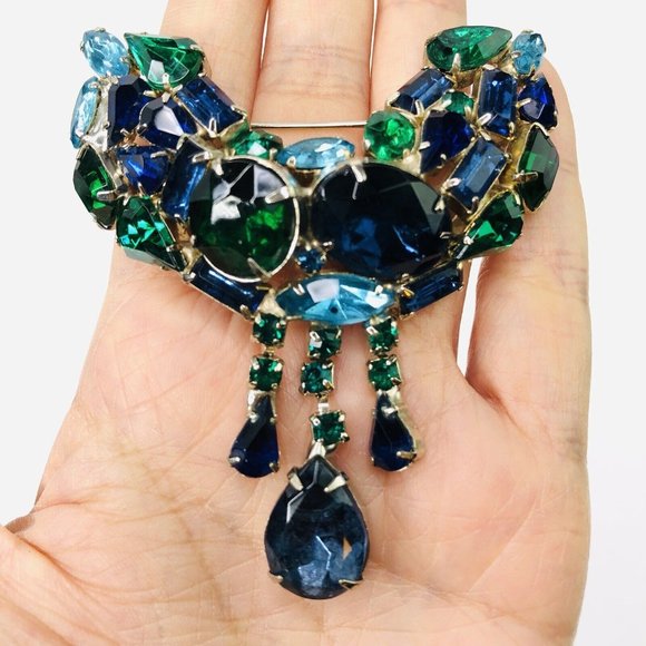 VTG Emerald Green Blue Stones Domed Brooch Pin Teadrop Dangle Pendants prong set - Picture 4 of 5
